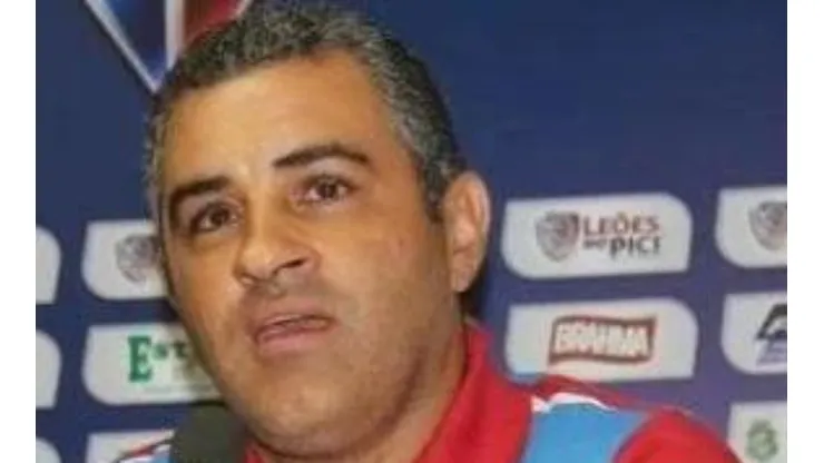 Com Chamusca no comando, Botafogo corre atrás de reforços para a temporada