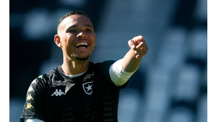 Luiz Fernando é bem visto no Imortal. Foto: Vítor Silva/Flickr Oficial Botafogo