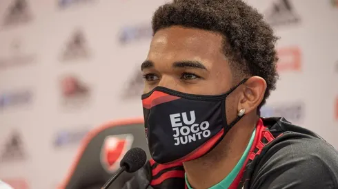 Bruno Viana foi apresentado no Flamengo recentemente