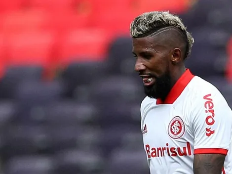 Brasileirão: Rodinei diz que foi "punido erroneamente" e Filipe Luís curte o post