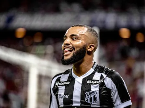 Vina cagueta acerto de Samuel Xavier com o Fluminense em sua rede social