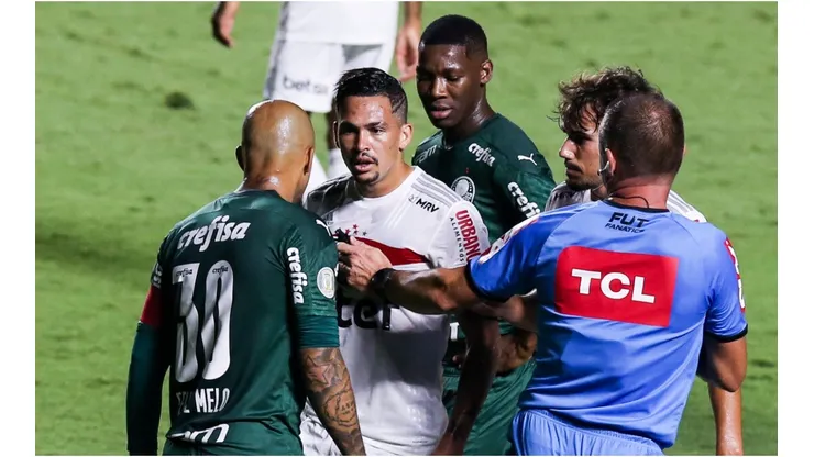 São Paulo dá adeus ao título, em empate com o Palmeiras