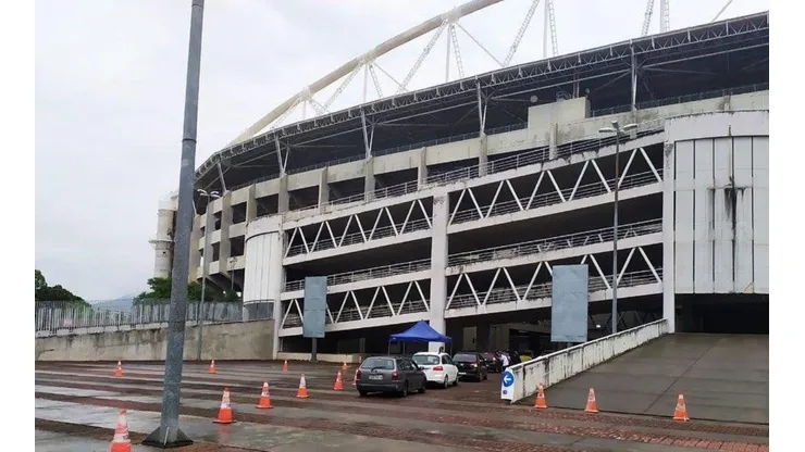 Botafogo: Geração de 93 envia carta afirmando que solução está na base