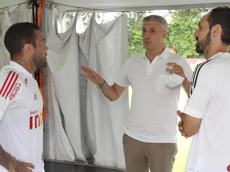 Crespo tem papo com Daniel Alves e Juanfran e status da dupla é questionada