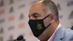 Braz durante entrevista coletiva — Foto: Alexandre Vidal / CRF