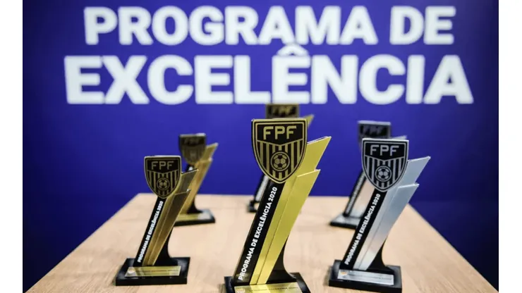 Palmeiras volta ao prêmio de ouro da FPF após dois anos