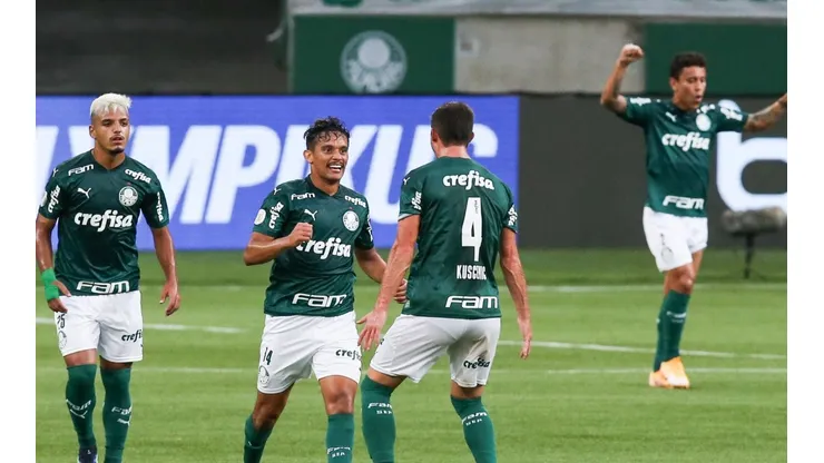 Palmeiras atropela Fortaleza e volta a vencer após seis jogos