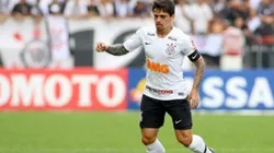 Mancini define substituto de Fagner oara o jogo contra o Santos