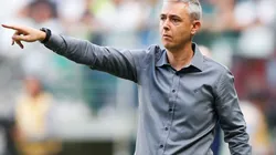 Após reduzir pedida salarial, Tiago Nunes não foi mais procurado pelo Santos