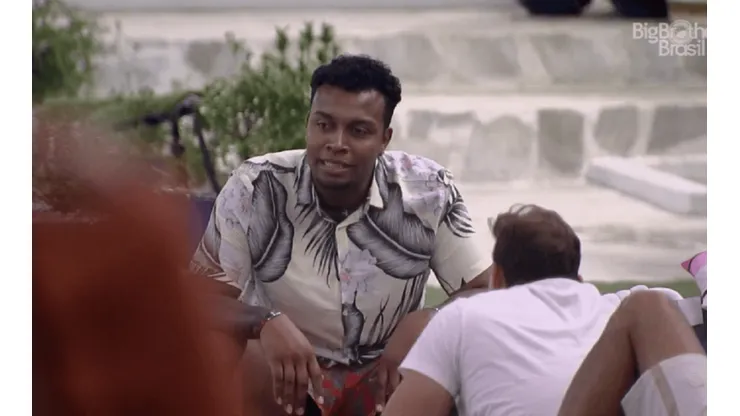 Nego Di conversa com brothers durante a madrugada pós formação de paredão