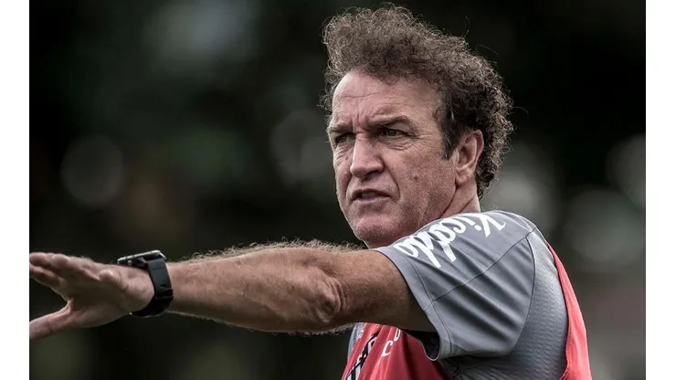 Cuca durante treinamento — Foto: Ivan Storti/Santos FC