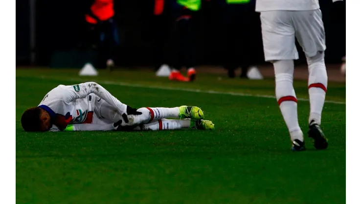 Neymar deixa campo lesionado e PSG passa pelo Caen na Copa da França