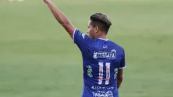 Reis lamenta a demora do Botafogo em contratá-lo