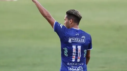 Reis lamenta a demora do Botafogo em contratá-lo