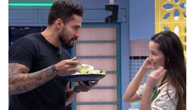 BBB 21: Internautas começaram a shippar Juliette e Arcrebiano, ambos no paredão desta semana