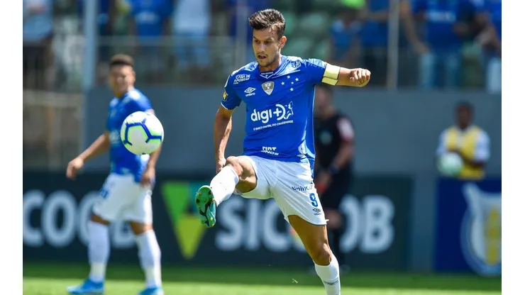 Henrique, em campo pelo Cruzeiro. (Foto: Pedro Vilela/Getty Images)