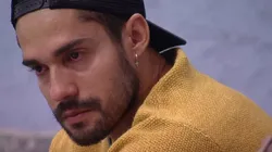 BBB 21: Mãe de Arcrebiano pediu para o público deixar o modelo sair do reality show