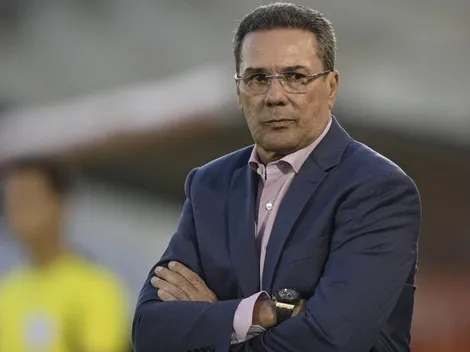 Vasco se aproxima do Z-4 e Jorge Salgado expõe futuro de Luxemburgo