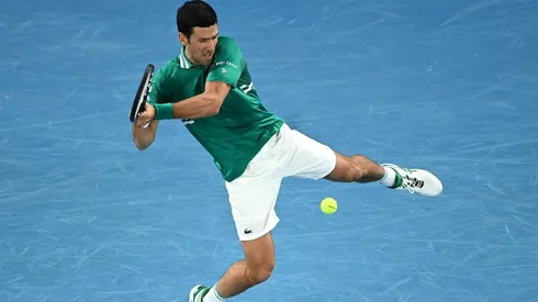 Novak Djokovic estreia com vitória tranquila no Australian Open
