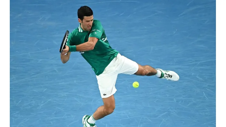 Novak Djokovic estreia com vitória tranquila no Australian Open