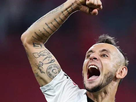 Rafinha ainda pode jogar no Atlético