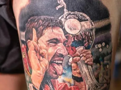 Torcedor do Palmeiras faz tatuagem de Abel Ferreira após título da Libertadores