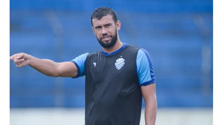 Luciano Castán entra na mira do Coxa. Foto: Augusto Oliveira/CSA