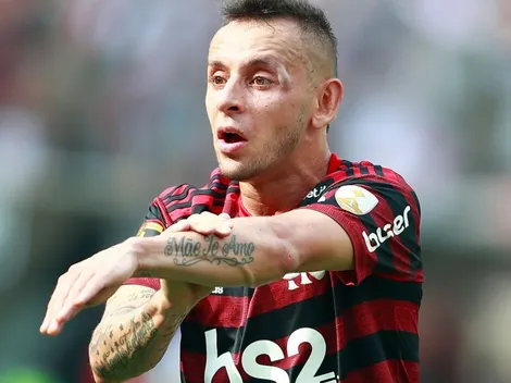 Negociando com Rafinha, Atlético pode articular plano B e defensor do Flu entra em cena