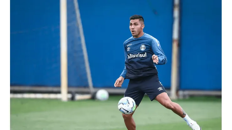 Grêmio: Pinales treina normalmente e diretoria encerra polêmica