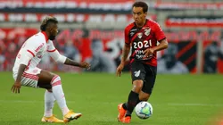 Internacional empata com Athletico-PR e vê Flamengo perto da liderança