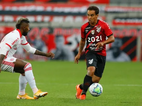 Internacional empata com Athletico-PR e vê Flamengo perto da liderança