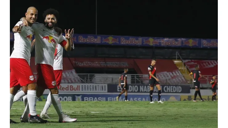 Red Bull Bragantino vence Atlético-GO e mantém sonho da Libertadores