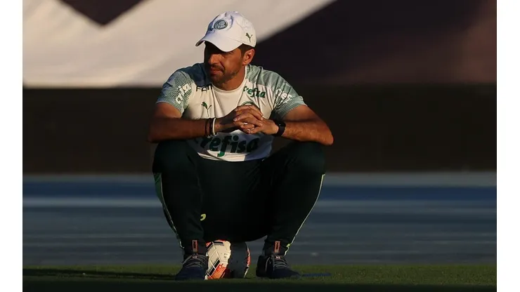 Olympique de Marseille estuda proposta para contratar Abel Ferreira