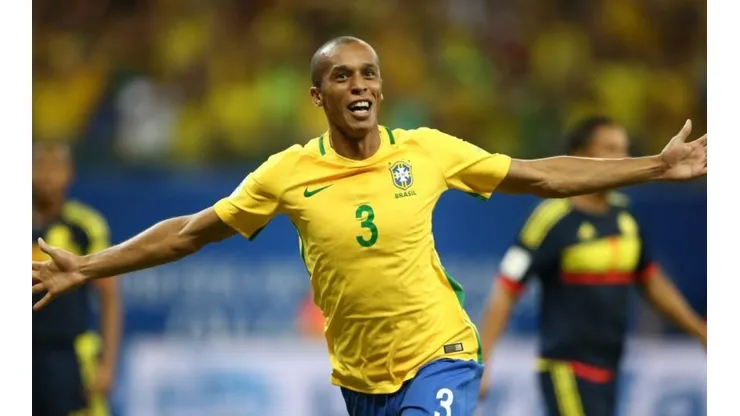 De olho na próxima temporada, Coritiba faz proposta para repatriar Miranda