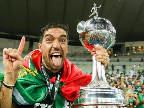 Abel se emociona, chora e exalta jogadores do Palmeiras após título