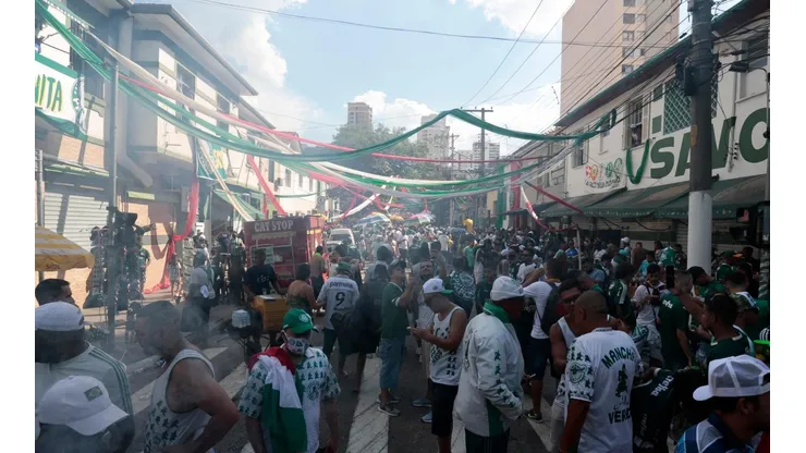 Torcida do Palmeiras festeja título e provoca aglomeração nas ruas de São Paulo; veja fotos