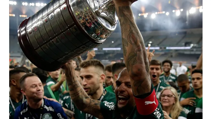 Felipe Melo se declarou ao clube, após título (Crédito: Getty Images)