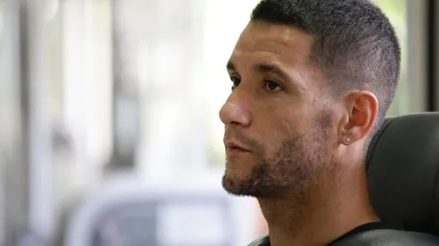 Thiago Neves em entrevista - Foto: Anderson Stevens/Sport