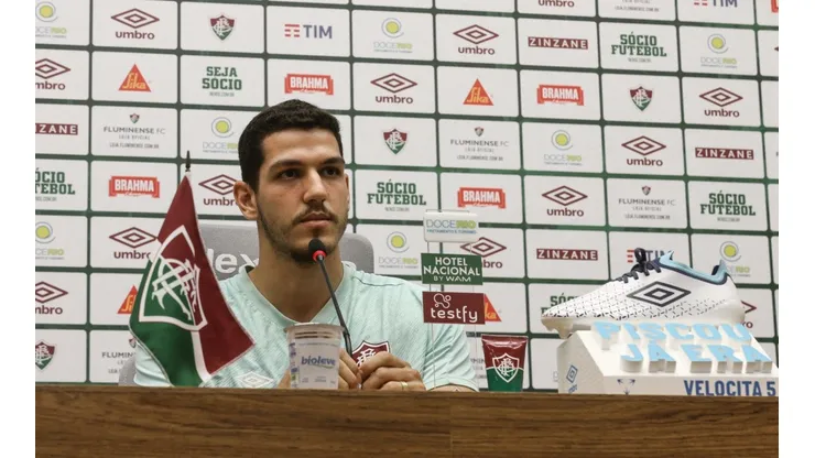 Nino concedeu entrevista no Tricolor. LUCAS MERÇON / FLUMINENSE F.C