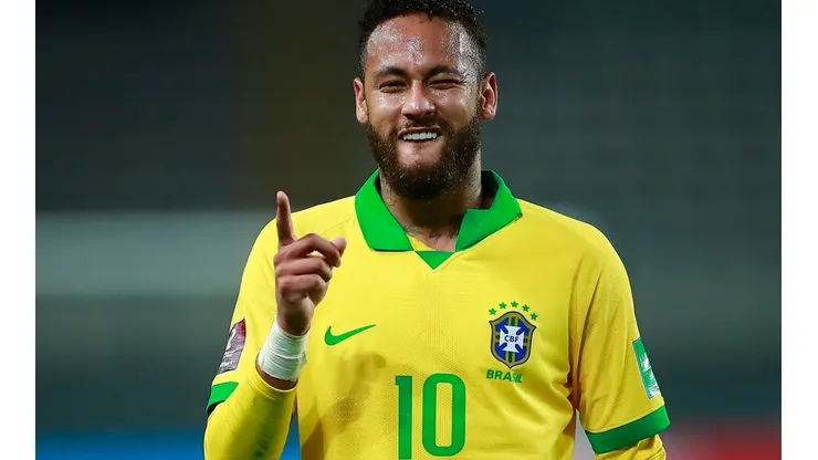 A diretoria do Santos se reuniu com o pai de Neymar e fez um convite ao ex-Menino da Vila