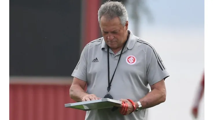 Abel vem aproveitando a boa fase do jogador - Foto: Ricardo Duarte/Internacional.