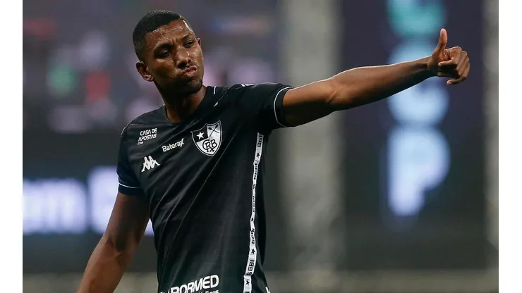 Kanu tem propostas para deixar o Brasil - Foto: Vitor Silva/Botafogo.