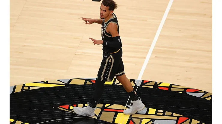 Trae Young em homenagem à Kobe Bryant