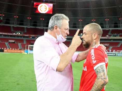 Amigo pessoal de Abel fala demais e dedura negociações no Inter