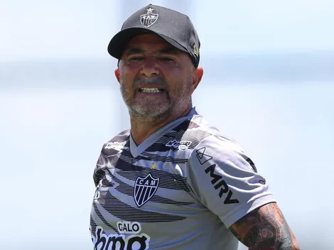 Sampaoli não aprova atacante, que está de saída do Atlético