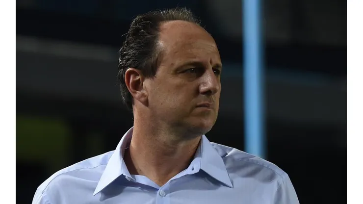 Rogério Ceni balança no cargo — Foto: Getty Images