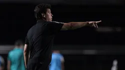 Diniz está muito pressionado — Foto: Rubens Chiri / saopaulofc.net