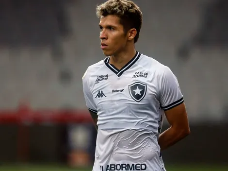 Salário de Nazário entra em cena e Botafogo encaminha futuro do meia