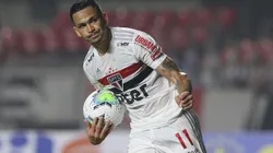Luciano e mais dois jogadores foram atigindos por estilhaços durante a emboscada da torcida