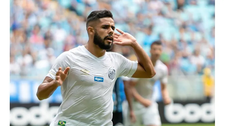 Felipe Jonatan afirma que Santos está focado em busca do G-6 mesmo na final da Libertadores